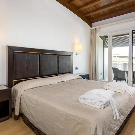 ホテル Smeraldo リニャーノ・サッビアドーロ