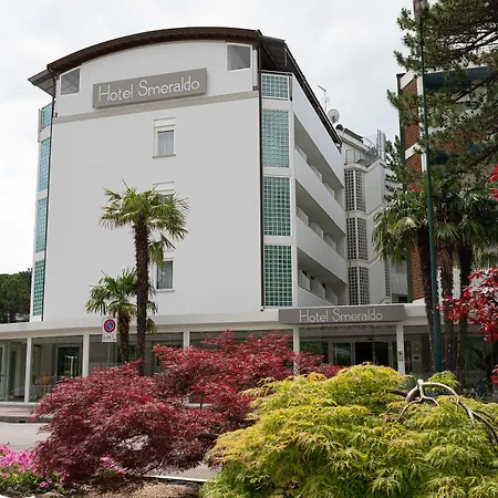 ホテル Smeraldo 3*